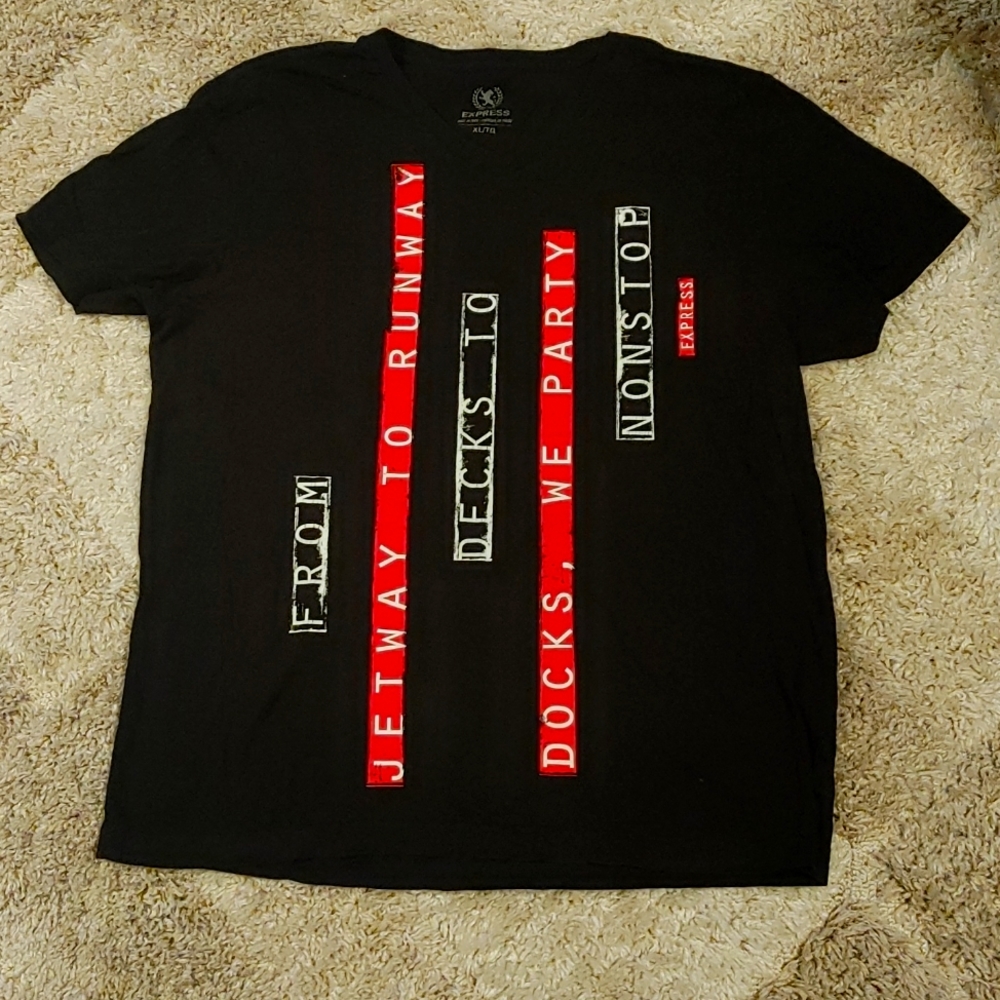 Men's graphic tee